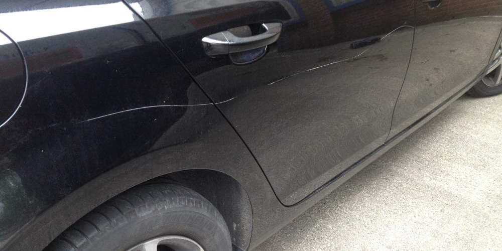 This cloth removes car scratches (And saves you a fortune)